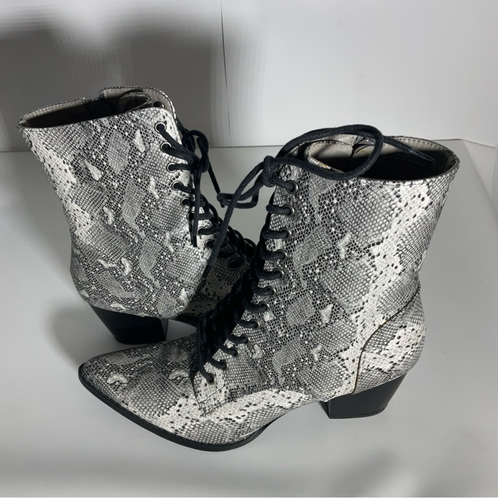Coconuts by Matisse Ready Go Style Black White Snake Print Ankle Tie Up Boots 9M